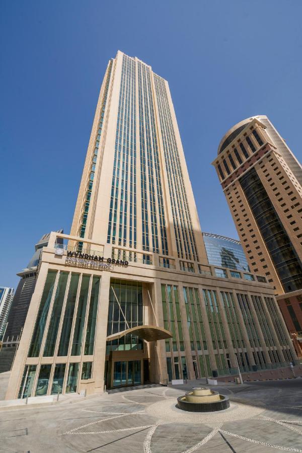 Wyndham Grand Doha West Bay Beach Eksteriør billede The Ritz-Carlton, Dubai